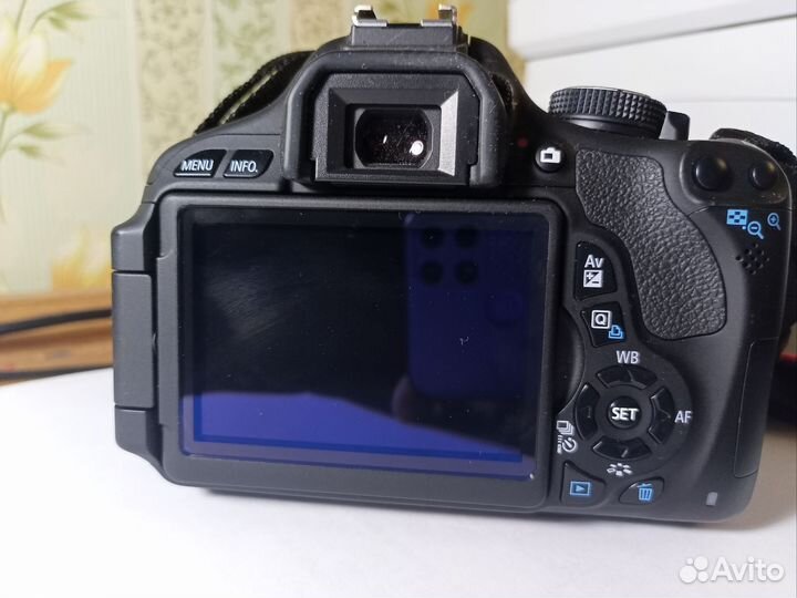 Зеркальный фотоаппарат canon eos 600d