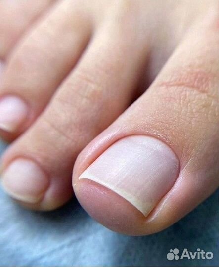 Маникюр с покрытием. Всё включено, педикюр