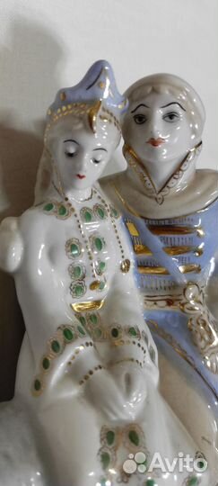 Фарфоровая статуэтка Иван Царевич и Серый Волк