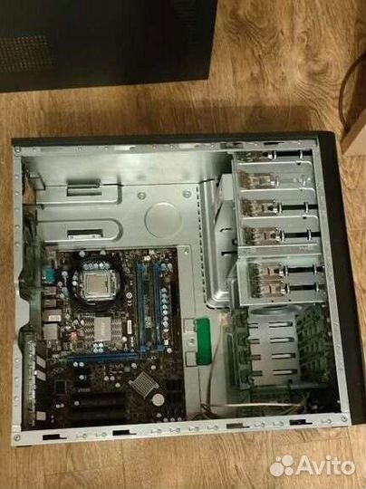 Материнская плата с процессором и памятью