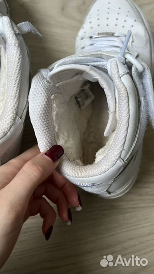 Зимние кроссовки nike AIR force 1 MID white