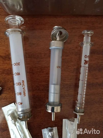 Шприцы, иглы, бокс для стерилизации