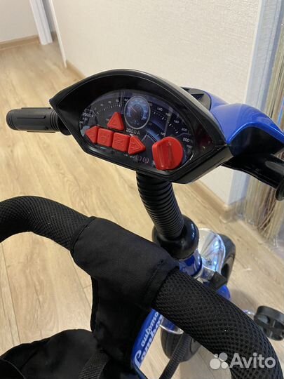 Велосипед-коляска с ручкой Lamborghini