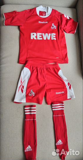 Футбольный костюм