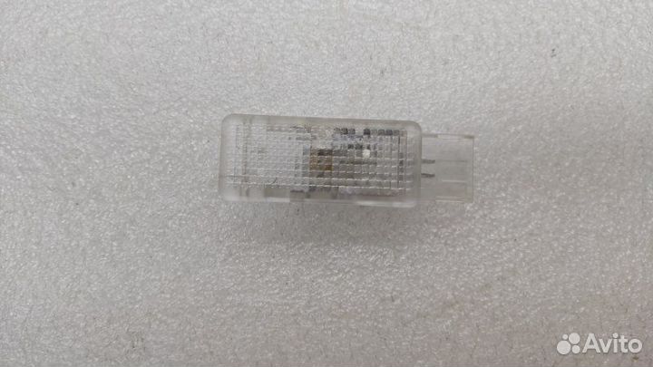 Плафон салонный Volkswagen Polo мк5 cwva 2018