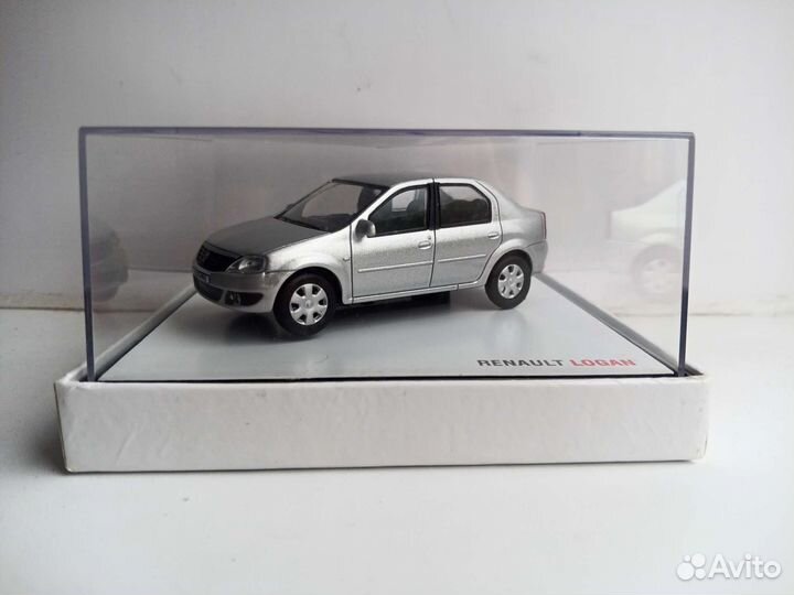 Коллекционная модель Renault Logan 1:43 оригинал