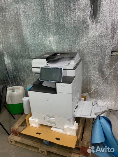 Цветной лазерный принтер мфу Ricoh IM C3000