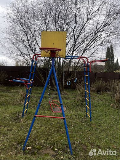 Продам детский спортивный комплекс уличный