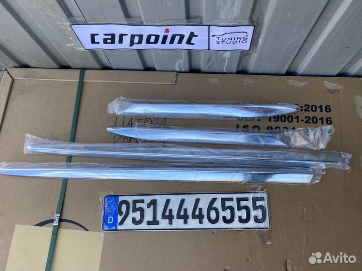 Молдинги дверей Lexus LX570