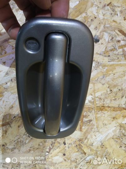 Ручка передней правой двери Tahoe, Escalade 840