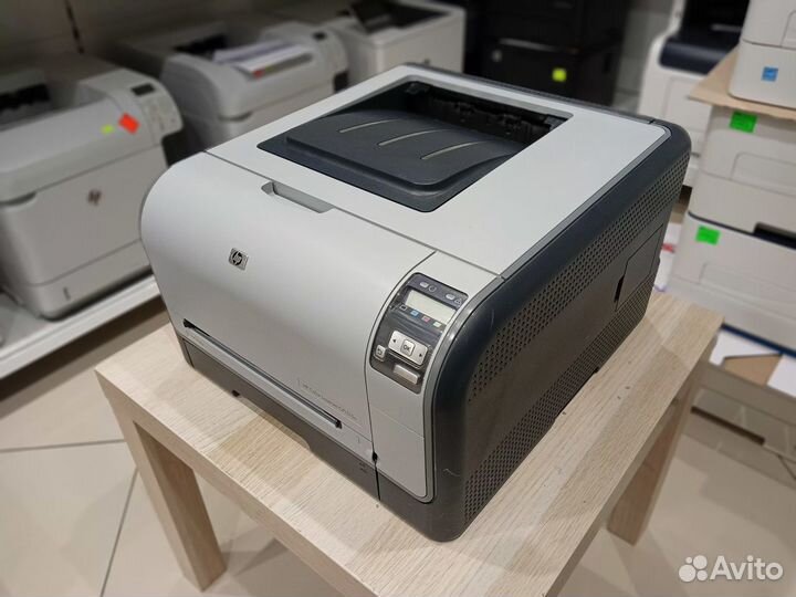 Принтер HP LaserJet CP1515n