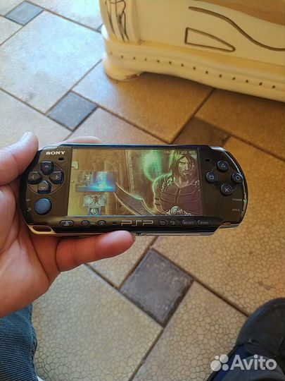 Sony PSP 3008 прошитая 64гиг 60 игр