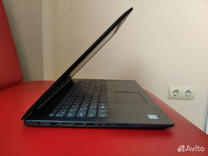 Ноутбук Lenovo Intel Core i3