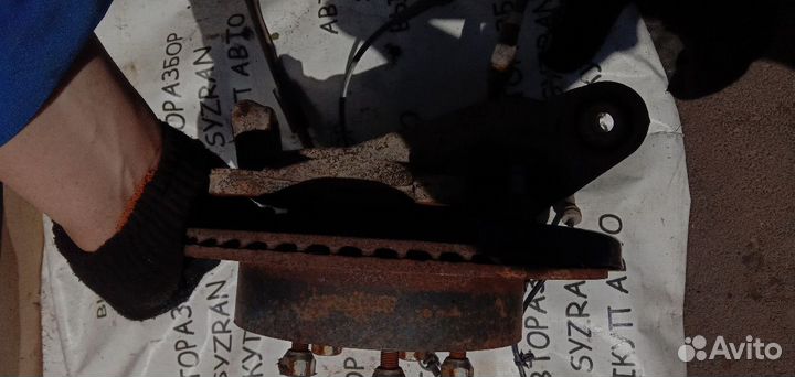 Кулак поворотный задний правый Nissan Murano Z50