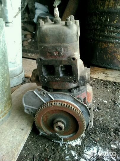 Пусковой двигатель