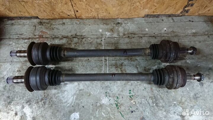 Полуось задняя (приводной вал задний) Mercedes