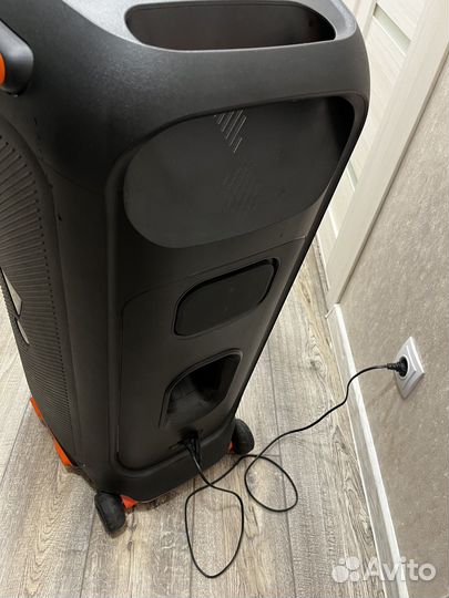 Jbl partybox 710