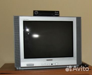 Продам телевизор б/у с плоским экраном