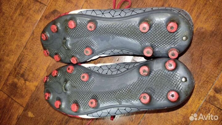 Футбольные бутсы