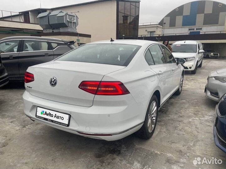 Volkswagen Passat 1.8 AMT, 2018, 110 009 км