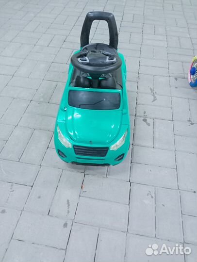 Машинка-каталка