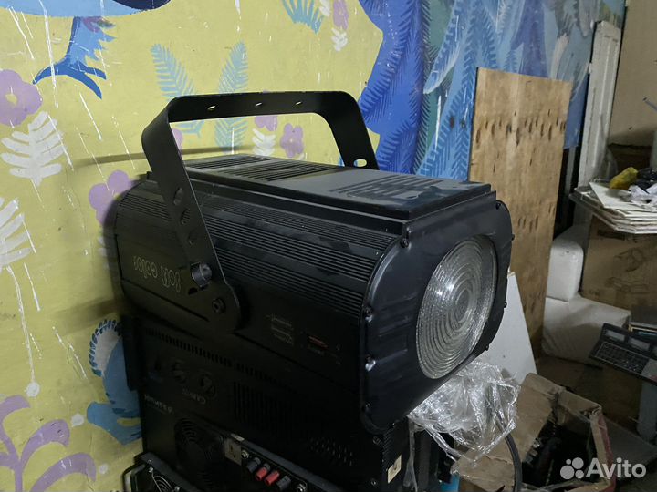 Световой прибор для дискотек
