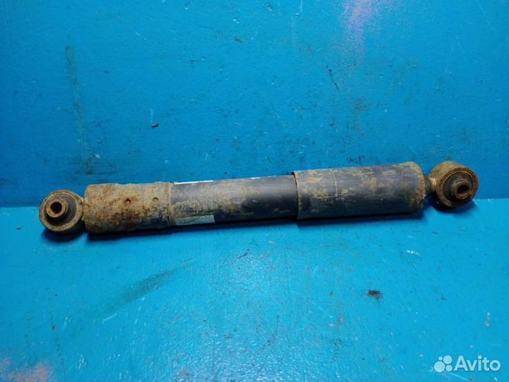 Амортизатор задний Toyota Rav4 Xa30 2005-2015