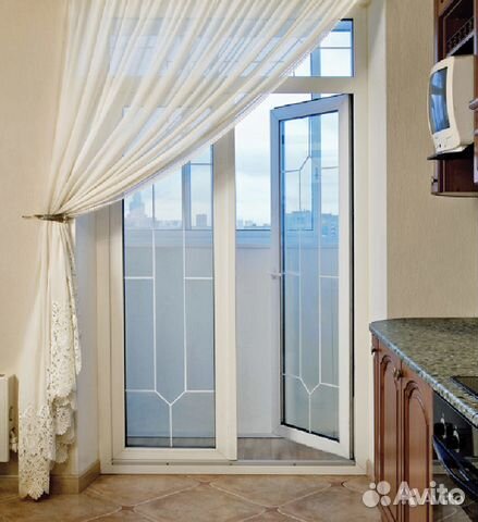 Окно для коттеджа