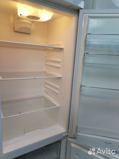 Холодильник Miele