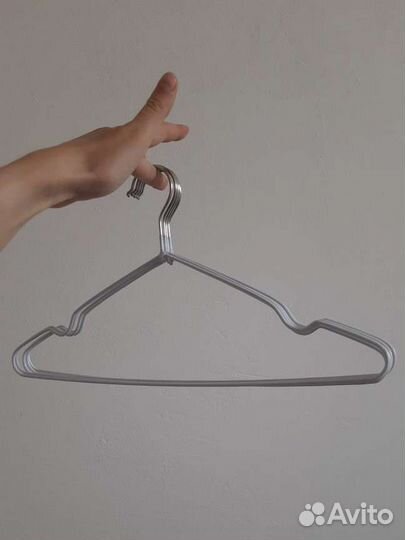 Вешалки плечики металлические прорезиненные 5шт