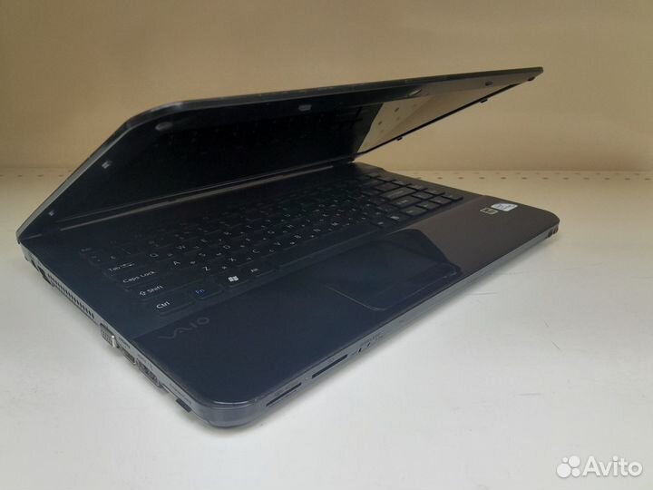 Ноутбук Sony / Intel / 4Gb / Radeon HD /дo 8Gb+SSD