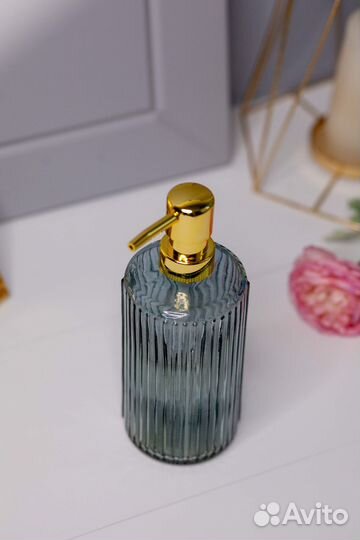 Дозатор для жидкого мыла