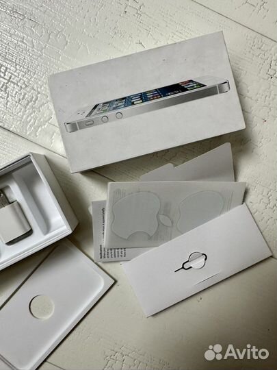 Коробка от iPhone 5