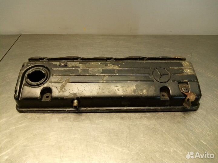 Крышка головки блока Mercedes-Benz E-Class W124