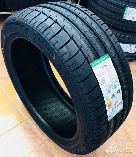 Triangle Sports TH201 245/45 R18