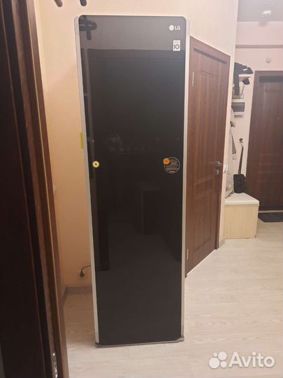 Стайлер для одежды LG