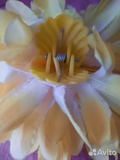 Заколка цветок