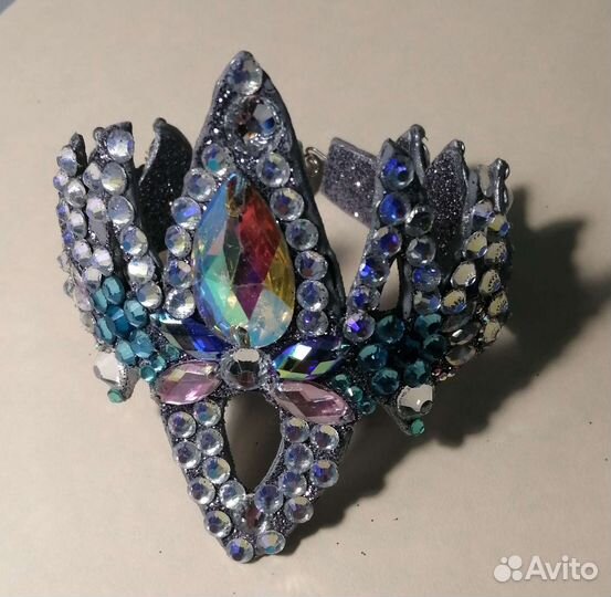 Украшение для художественной гимнастики