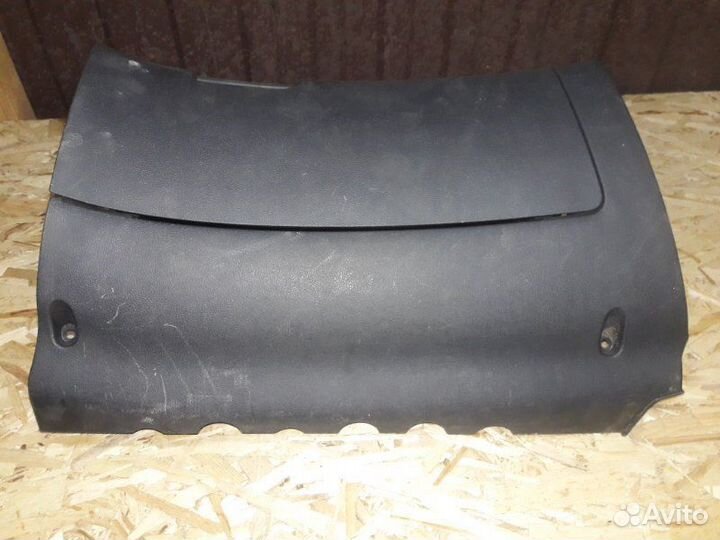 Бардачок Skoda Octavia A5 BUD 2011