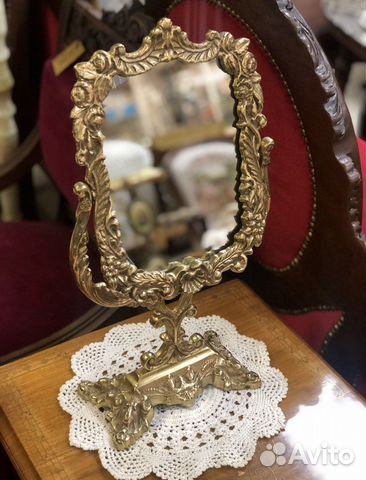 Винтажное настольное на ножке зеркало литьё латунь