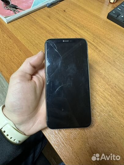 iPhone 11 Pro, 64 ГБ