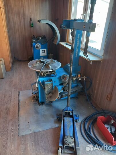 Roadcruza RA1100 A/T 215/75 R15