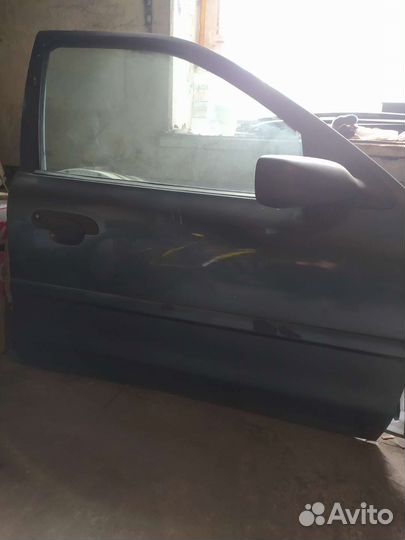 Двери правые левые Ford mondeo 1