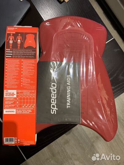 Доска для плавания speedo kickboard