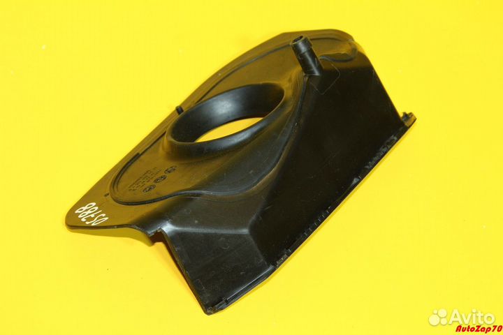 S500 W222 Поддон лючка топливного бака