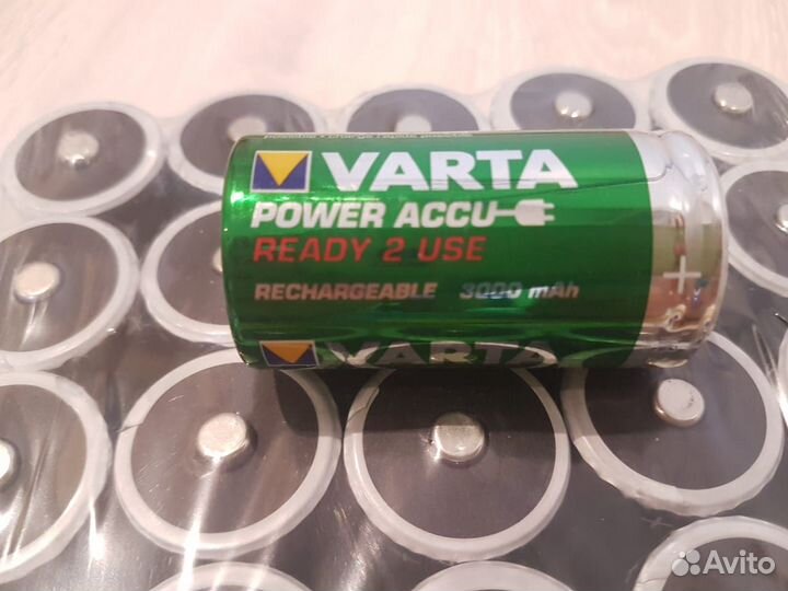 Аккумуляторная батарейка Varta R20