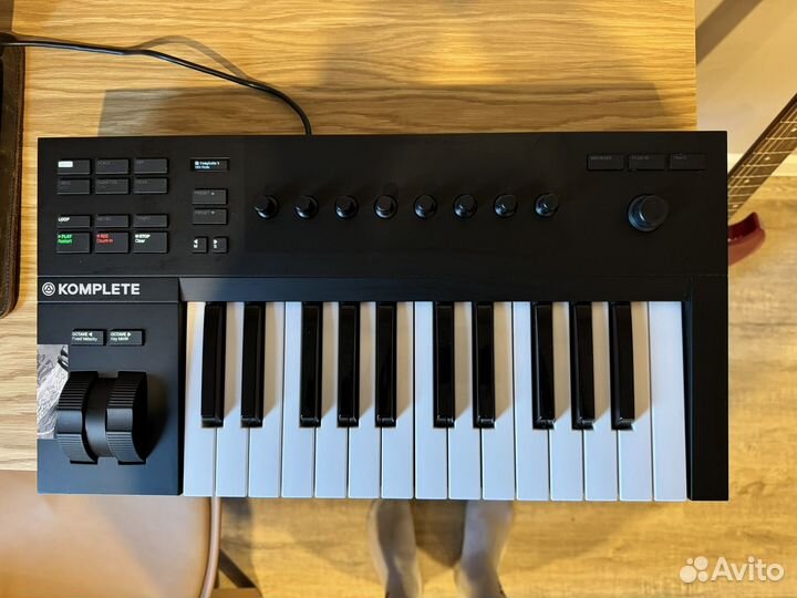 Midi-клавиатура NI Komplete Kontrol A25