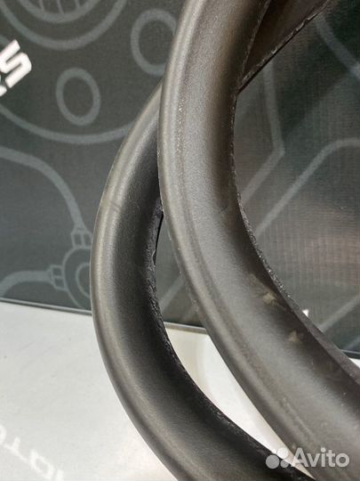 Уплотнитель двери передний Audi A6 C6 caja 2009