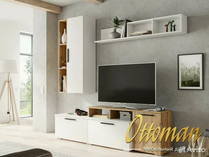 Пенал настенный