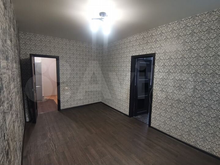 Комната 35 м² в 4-к., 3/4 эт.